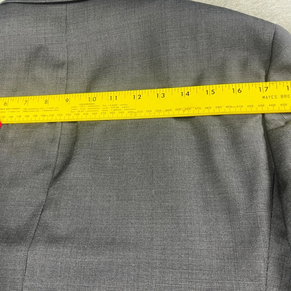 JOS.A. Bank Traveler Travel Tech‎ Slim Fit Gray Wool Blend Blazer 38 Short
